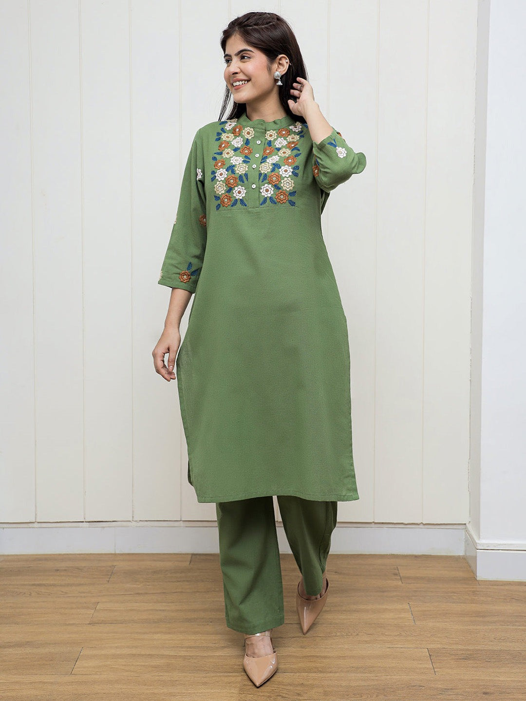 Cotton Flex Kurta Set Features Intricate Floral Embroidery